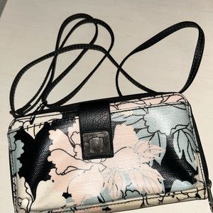 Cross body purse